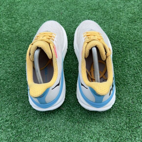 HOKA ONE ONE CLIFTON 9 - Women’s Running Shoes - SIZE 9.5B - Picture 4 of 10